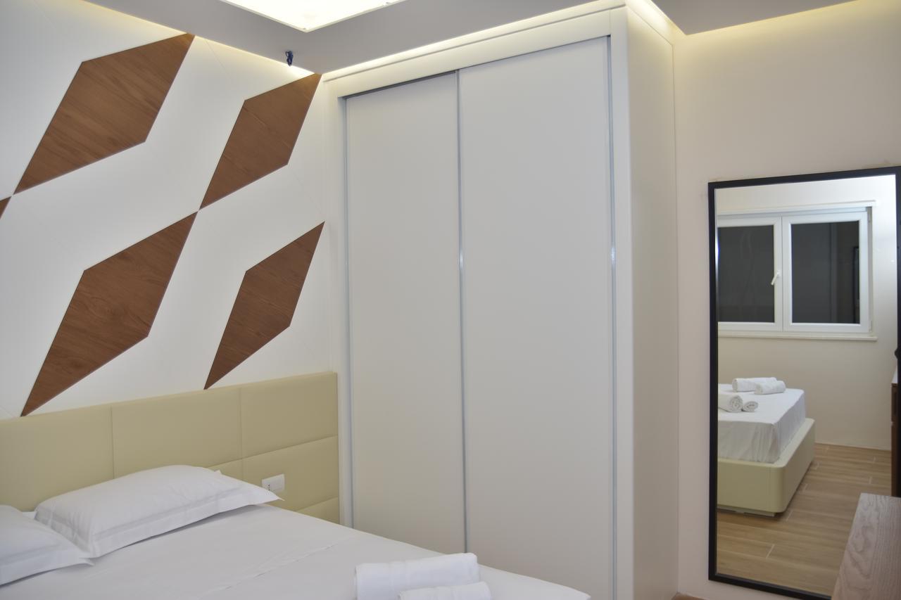 Airen Hotel Velipoja Kültér fotó