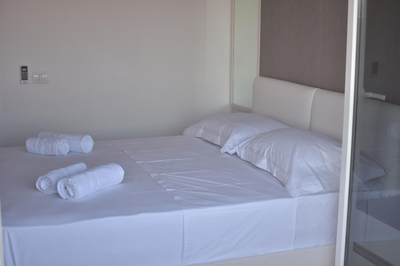 Airen Hotel Velipoja Kültér fotó