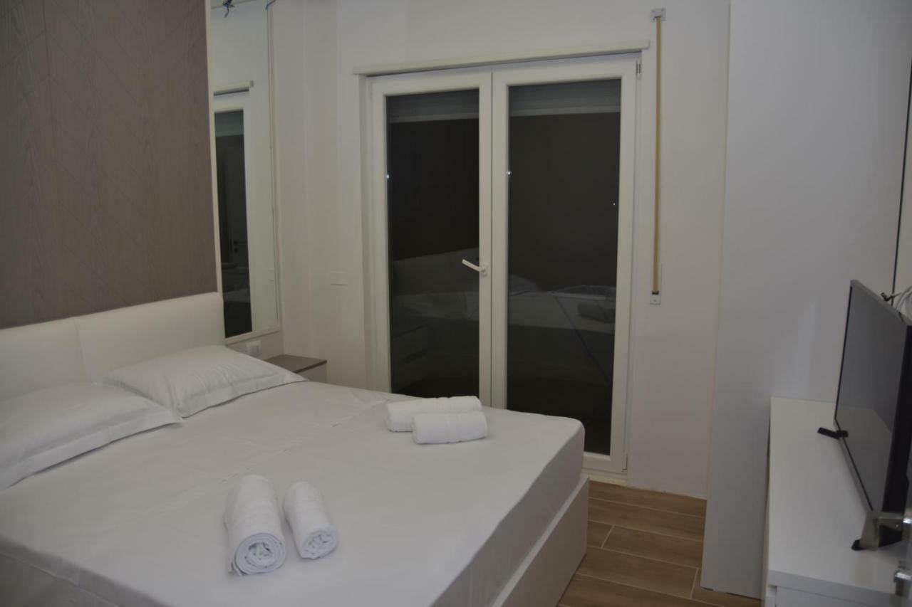 Airen Hotel Velipoja Kültér fotó